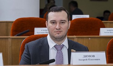 Евгений Солнцев впервые отчитался перед депутатами Заксобрания